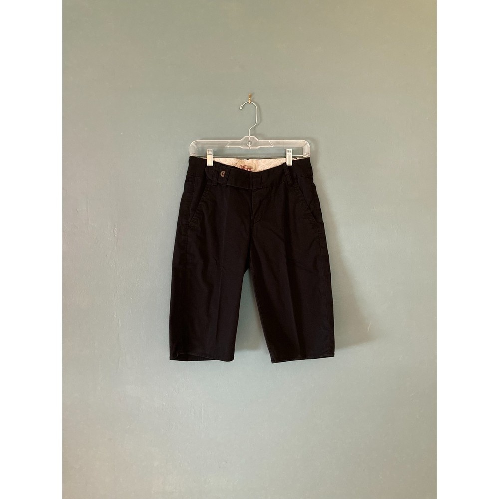 Worn women's black Bermuda shorts 14" inseam size 4